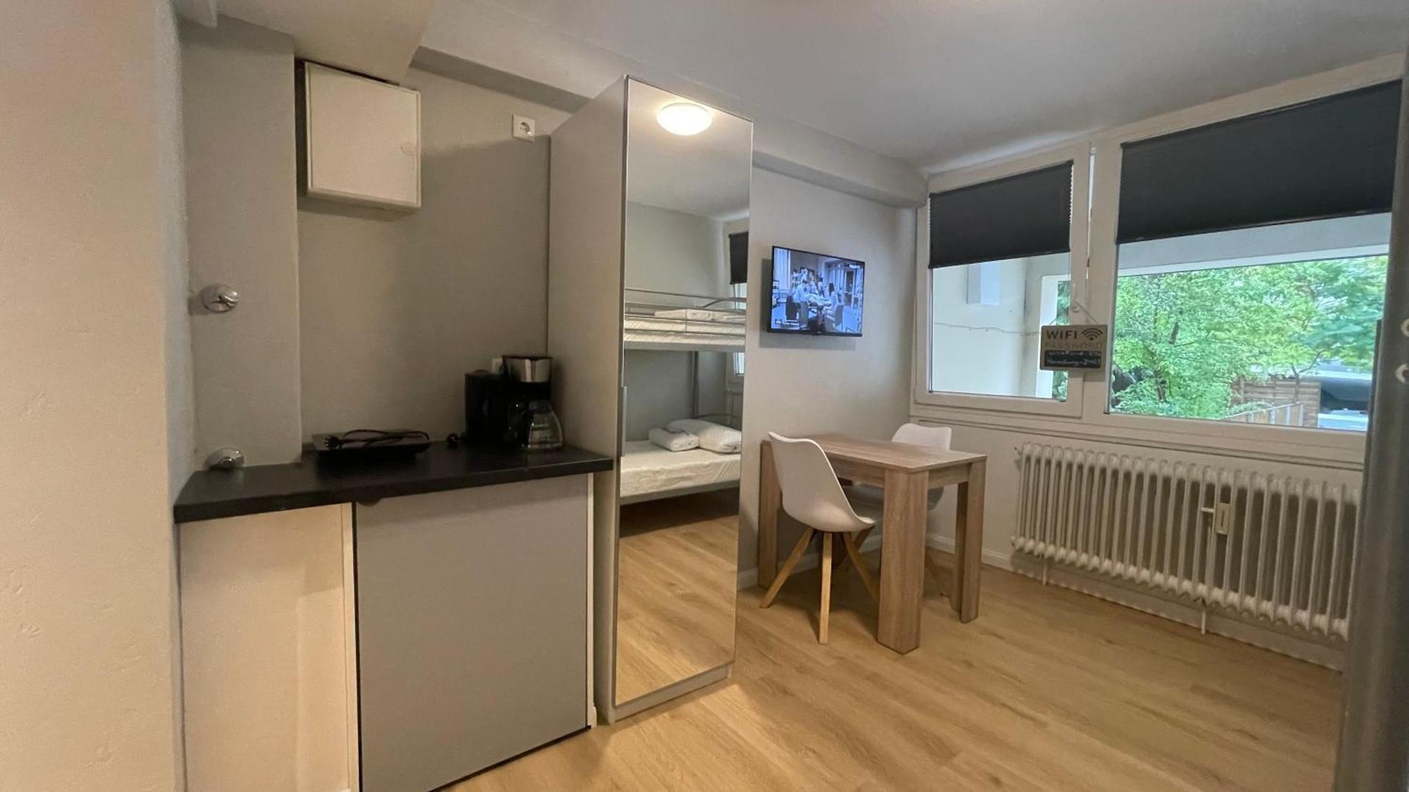 Suesses Kleines Und Zentrales Apartment Fuer Zwei Personen Mitten In Hamburg Exterior photo