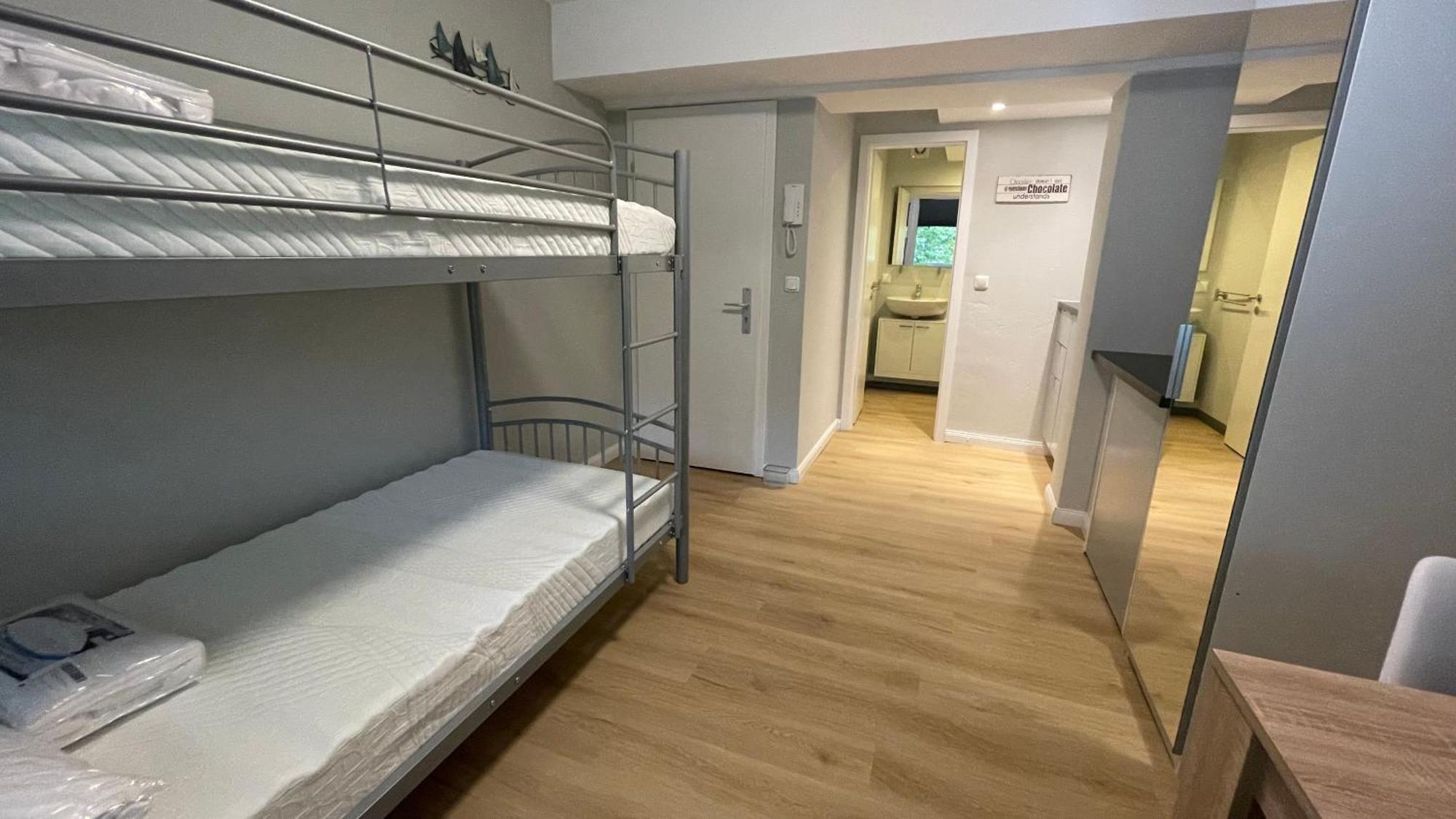 Suesses Kleines Und Zentrales Apartment Fuer Zwei Personen Mitten In Hamburg Exterior photo