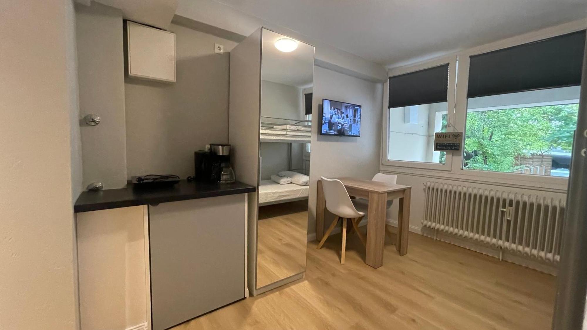 Suesses Kleines Und Zentrales Apartment Fuer Zwei Personen Mitten In Hamburg Exterior photo